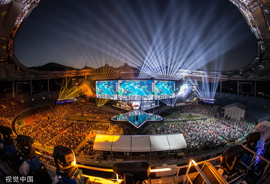 G2电子竞技俱乐部解散英雄联盟S15赛季战队阵容，选手全员自由人，因失全球总决赛资格启动重组